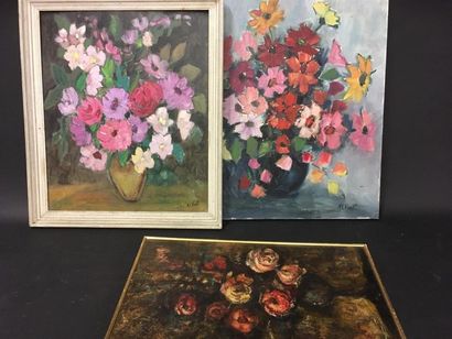 null Trois huiles sur toile et isorel
VIAL
Bouquets de fleurs
53 x 44 cm
