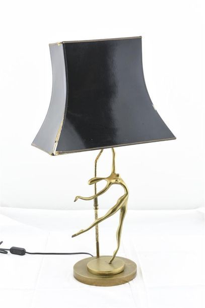 null LOHE la danseuse, lampe en bronze 
H totale : 73 cm