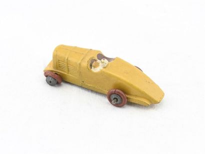 null Citroën voiture en pâte à sel jaune 
L : 10 cm