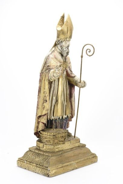 null Ecole française du 18ème siècle
Saint Nicolas 
Sujet en bois sculpté polychrome...
