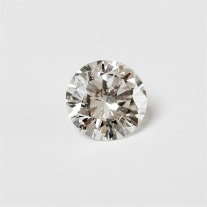 null Diamant taille moderne de 1,14 carat, monture or gris 18 K (750) débris. Poids...