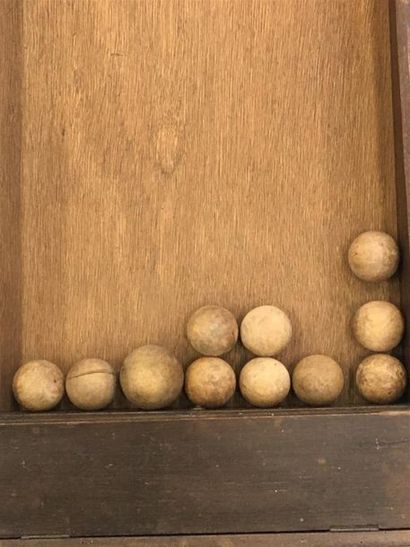 null Billard de table dit japonais en bois avec ses billes
L : 116 cm