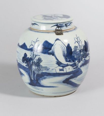 null Chine - Compagnie des Indes.

Lot comprenant : Coupe couverte en porcelaine...