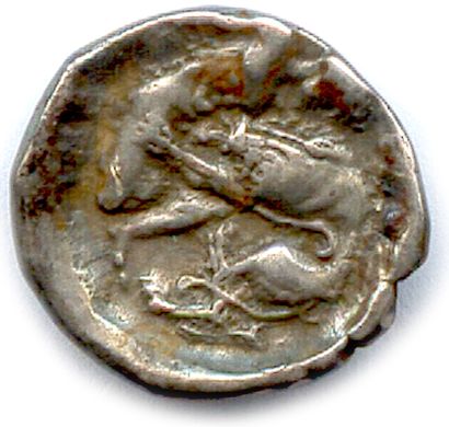 null CALABRIA - TARANTO 272-235

Helmeted head of Athena. R/. Herakles smothering...