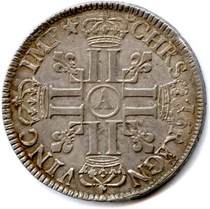 null LOUIS XIV 1643-1715

Shield with 8 Ls (1st type) 1690 A = Paris. 

(27,16 g)...