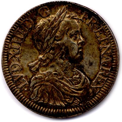 null LOUIS XIV 1643-1715

Shield with long fuse 1647 K = Bordeaux. 

(XIIII, star...