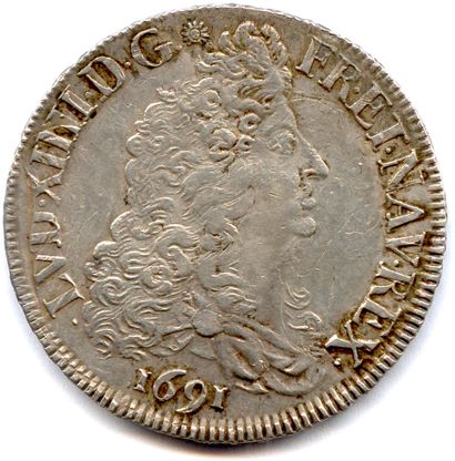 null LOUIS XIV 1643-1715

Shield with 8 L (1st type) 1691 9 = Rennes.

(27,43 g)...