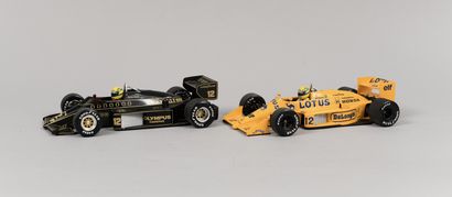 null Minichamps Paul's Model Art. 

Set of 2 miniatures Ayrton Senna. Lotus Renault...