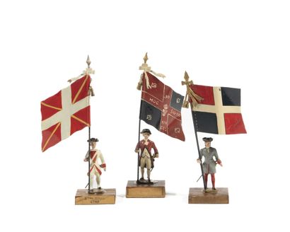 null C.B.G - XVIIIème siècle. 

3 drapeaux : La Reine, Dillon, La Brie. T.B.E. Socles...