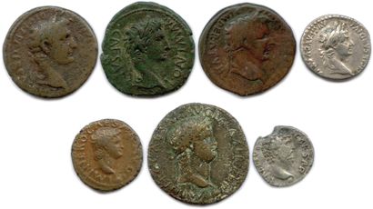 null Seven Roman coins (5 in bronze and two in silver) of Augustus, Tiberius, Nero,...