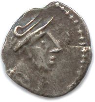 null NEMAUSUS Nîmes 40 BC.

Helmeted bearded head on the right. R/. NEM/COL 

In...
