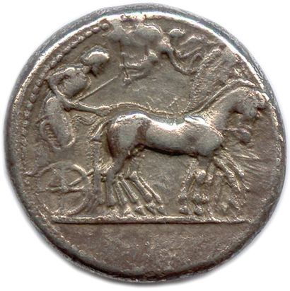  SICILE - SYRACUSE Règne de Gélon 485-479 
Tête de la nymphe Aréthuse à droite, les...