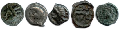 null LEUCI, REMI, SENONES 

Five potins (cast bronzes): 

Leuci (boar) ♦ DT 153,...