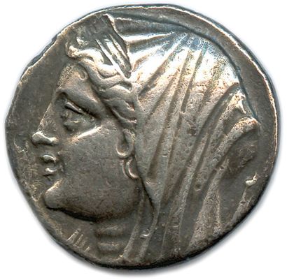 null SICILE - SYRACUSE Philistis, épouse de Hiéron II 275-215

Buste diadémé et voilé...