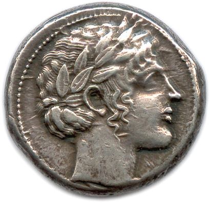 null SICILE - LÉONTINI 476-468

Tête laurée l'Apollon à droite, les cheveux relevés.

Grènetis....