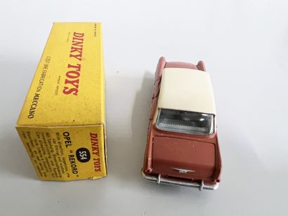 null Dinky Toys. OPEL REKORD 1960 brick, cream roof. Ref. 554. New in box.