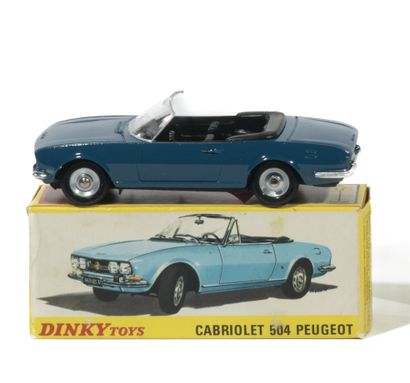 Dinky Toys. PEUGEOT 504 Cabriolet bleu pétrole....
