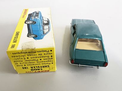 null Dinky Toys. CHRYSLER 180 Sedan blue-green metal / 2. Ref. 1409. With accessories....