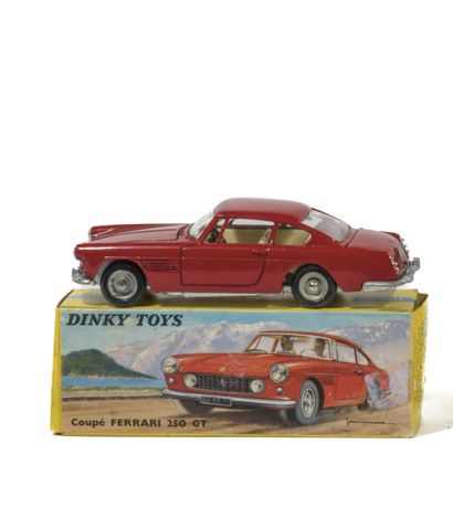 Dinky Toys. FERRARI 250 GT 2+2 rouge. Réf....