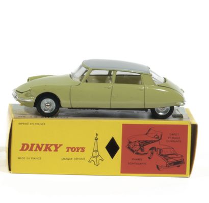 null Dinky Toys. CITROEN DS19 lime green with grey roof / 1. 530. New in box.