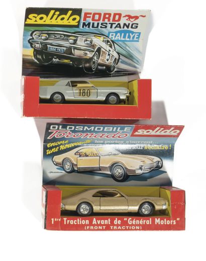 null Solido. 2 American cars High-Fidelity. FORD MUSTANG RALLYE gray Ref. 147 and...