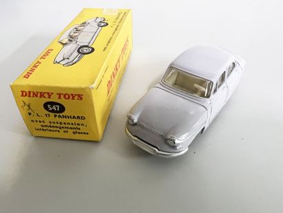 null Dinky Toys. PANHARD P.L. 17 1959 light purple / 2. Ref. 547. New in box.
