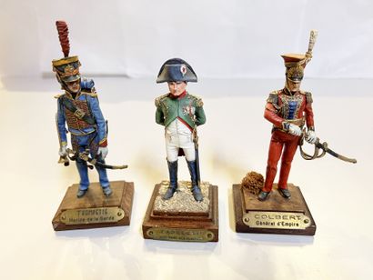 null Ier Empire en 90 mm. Napoléon, Colbert et Marine de la Garde sur socles en bois....