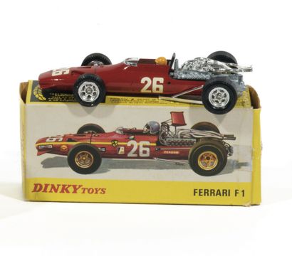 Dinky Toys. FERRARI F1 Jacky Ickx rouge....