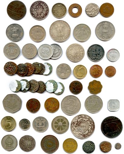 null PAYS d'ASIE 

Lot de 55 monnaies en argent, nickel, alu et divers métaux : 

Cie...