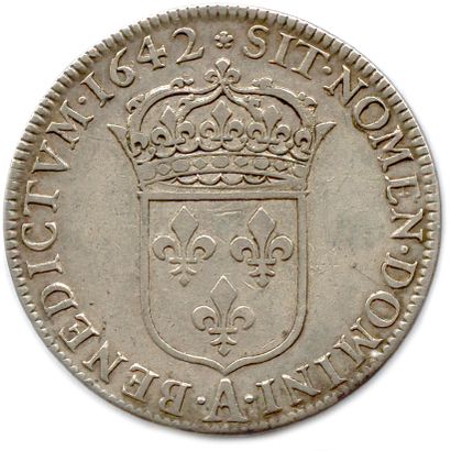 null LOUIS XIII 1610-1643

Demi-écu d'argent 1er poinçon de Jean Warin 1642 A = Paris....
