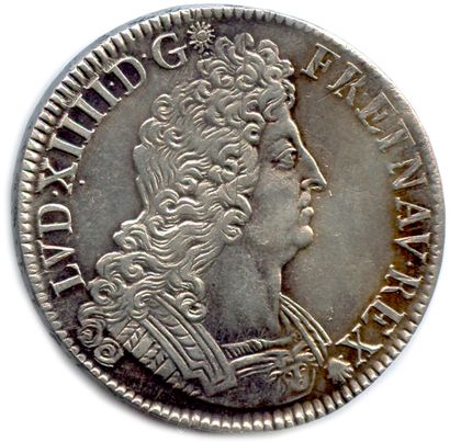LOUIS XIV 1643-1715

Écu d'argent aux Insignes...