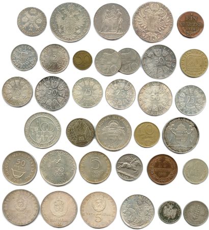 null Lot de 84 pièces modernes en argent et autres métaux : Autriche, Grèce, Chypre,...