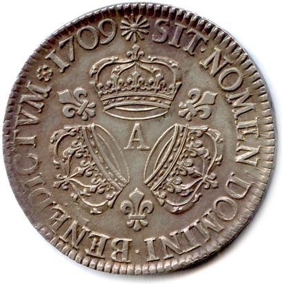 null LOUIS XIV 1643-1715 

Silver shield with the Three Crowns 1709 A = Paris. (30,54...