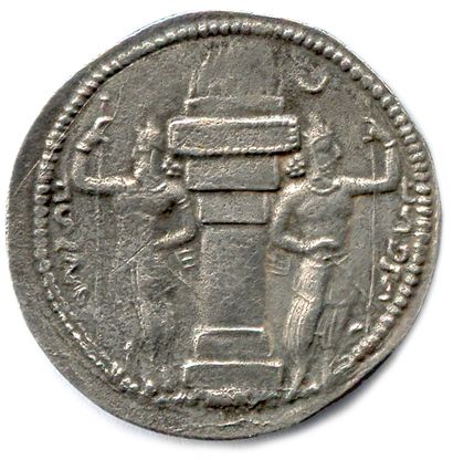 null KINGDOM OF THE SASSANIDES - SAPOR I 240-270

Pehlvie legend. His bearded bust....