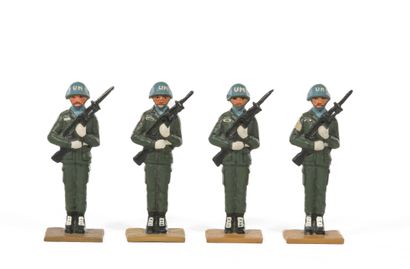 [Figurines d'artistes]. J.-P. FEIGLY. Soldats...