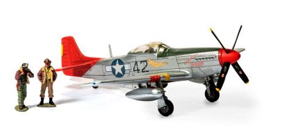 null King & Country - 2ème Guerre Mondiale - États-Unis - Mustang P-51 « Red Tail »....