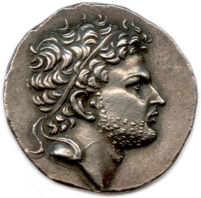 null PERSÉE (dernier roi de Macédoine) 178-168

Sa tête barbue et diadémée. R/. Aigle...