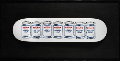 BANKSY BANKSY (1974) Tomato soup cans -Sérigraphie sur skate - H 82 cm - L 20,5 ...