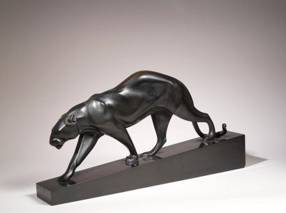 Maurice PROST Maurice PROST (1894-1967) - Walking panther - Bronze with black patina...