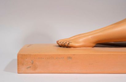 Ugo CIPRIANI Ugo CIPRIANI - Femme et enfant - Moulage - Signé - 39 x 67 x 15 cm