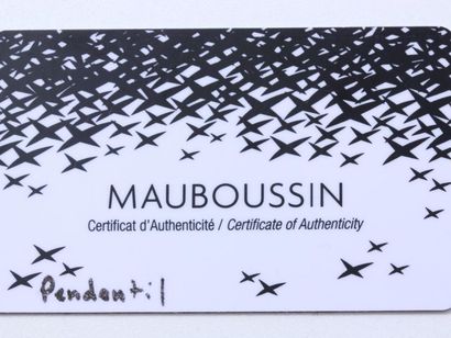 MAUBOUSSIN MAUBOUSSIN- Ensemble en or gris 750 millièmes composé d'un pendentif

"Tellement...