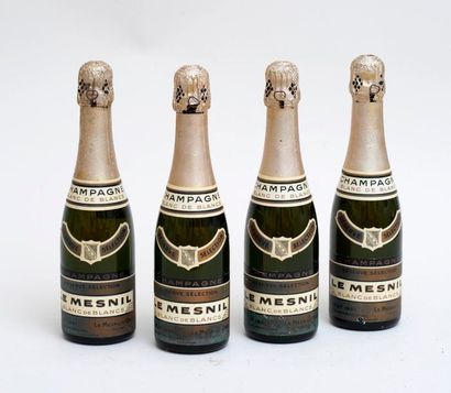 LE MESNIL CHAMPAGNE 4 demi-bouteilles CHAMPAGNE LE MESNIL 1961 Blanc de blancs (niveaux...
