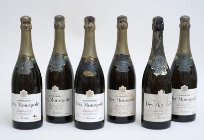 HEIDSIECK CHAMPAGNE 6 bouteilles CHAMPAGNE HEIDSIECK & CO 1955 Dry Monopole (niveaux...