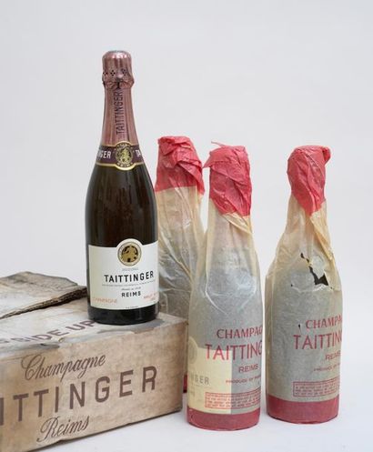 TAITTINGER CHAMPAGNE 4 bouteilles CHAMPAGNE TAITTINGER 1962 Brut Rosé (niveaux sous...