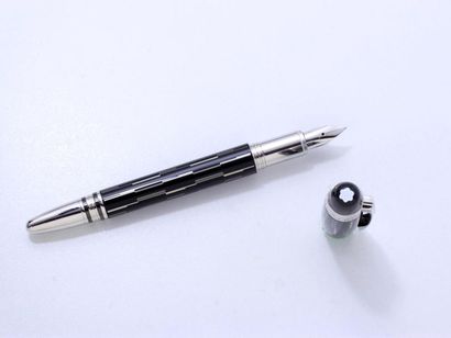 MONTBLANC MONTBLANC ''STARWALKER BLACK MYSTERY'' ref 104224

Fountain pen, black...