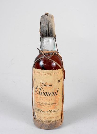 Rhum Clément 1 bouteille Rhum Clément 15 ans d'âge, embouteillage estimé à 1970 (...