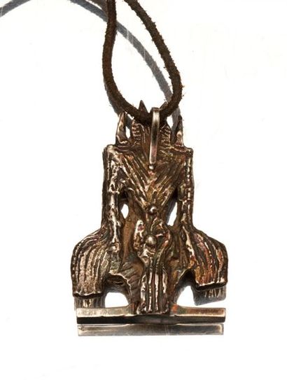 Wilfredo Lam Wilfredo LAM (1902-1982) - Pendentif Yemaya - Bronze argenté - 6 x 4...