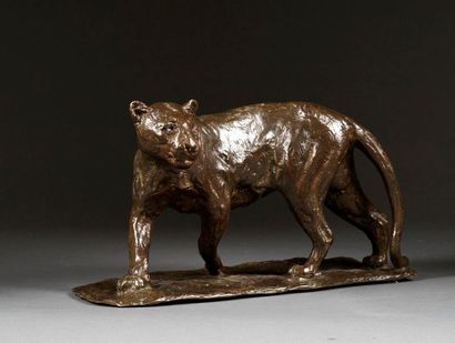 ROGER GODCHAUX Roger GODCHAUX (1878-1958) - Rotating panther - Bronze with richly...