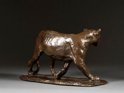 ROGER GODCHAUX Roger GODCHAUX (1878-1958) - Rotating panther - Bronze with richly...