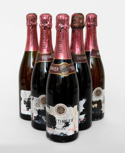 Taittinger 6 bouteillles CHAMPAGNE TAITTINGER 1964  Brut rosé (étiquettes très abimées,...
